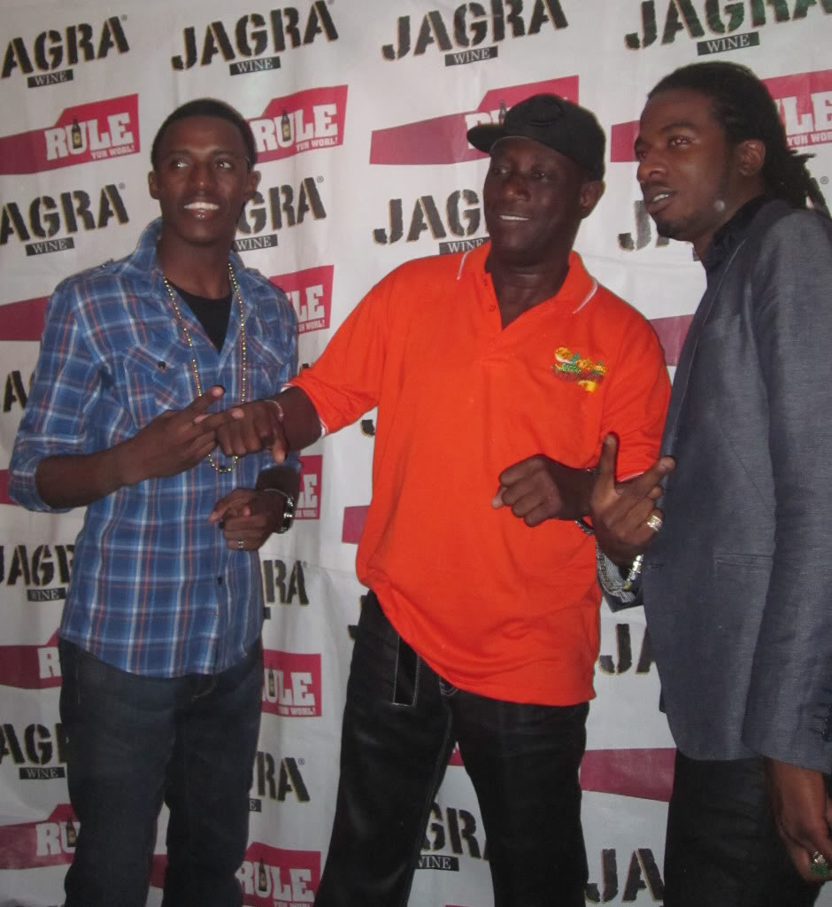 Beenie Man, Bounty Killer and Cham Creates History at the Jagra GT Taylor Christmas Reggae Extravaganza Beenie Man, Bounty Killer and Cham Creates History at the Jagra GT Taylor Christmas Reggae Extravaganza