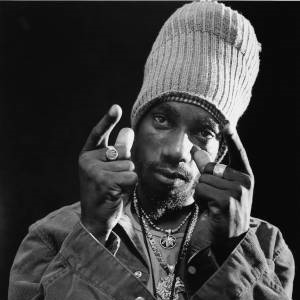 Sizzla and Guiness represents Peace in the East Sizzla and Guiness represents Peace in the East